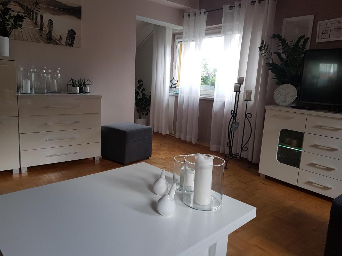Wczasowisko Karola Apartment Lubomierz  ภายนอก รูปภาพ